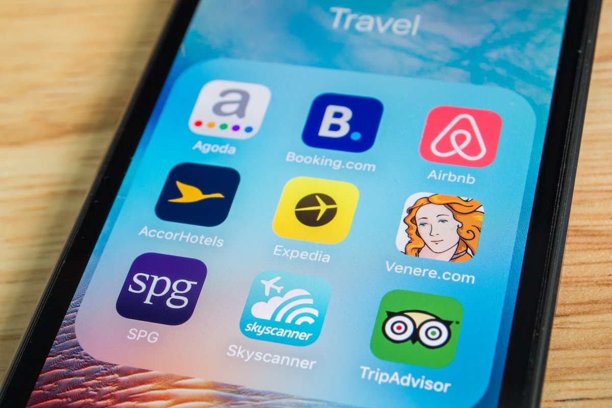 phone travel apps popular travel applications travel blog