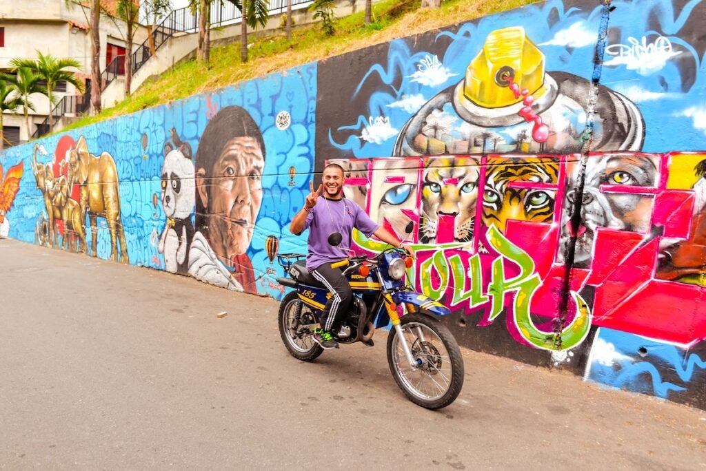 vibrant art, comuna 13